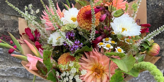 Hand Tied Bouquet9