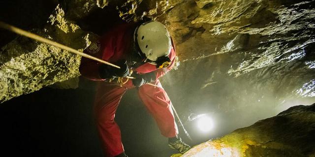 Lost Earth Adventure caving 1220x620 692405172