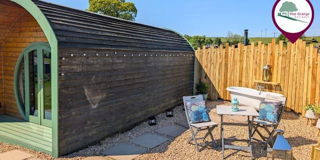 S Kylark outdoor bath