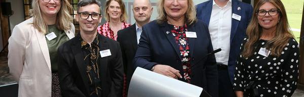 Industry - News - Team