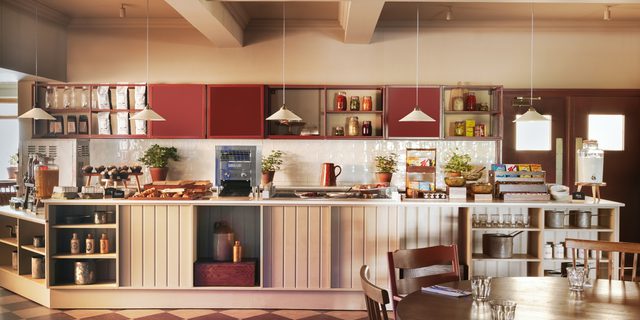 The Hide Hotel Breakfast Bar