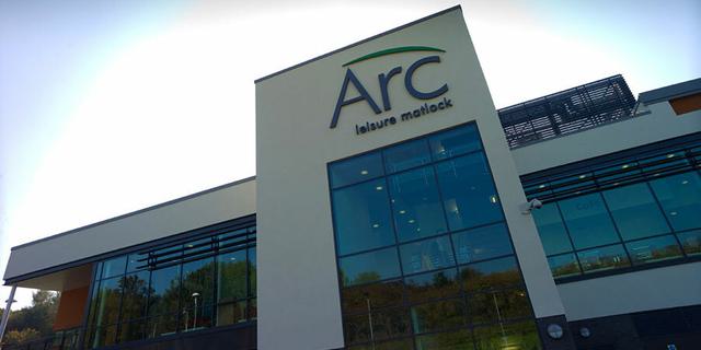 Arc exterior 1454676981