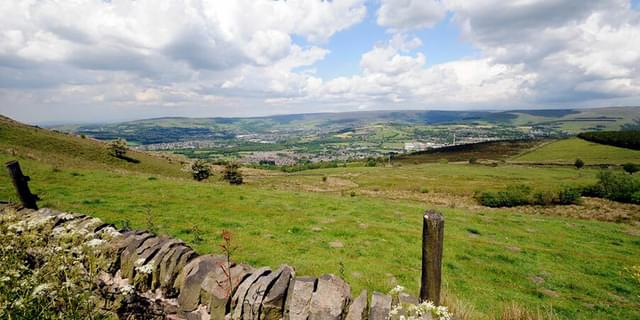 View of Glossop 1220 x 620 1386183765
