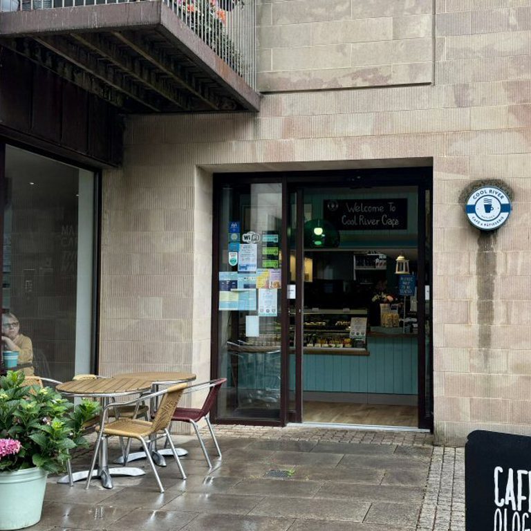 Cool river cafe